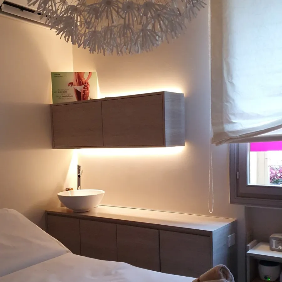 Una cabina del centro, chiara e in ordine